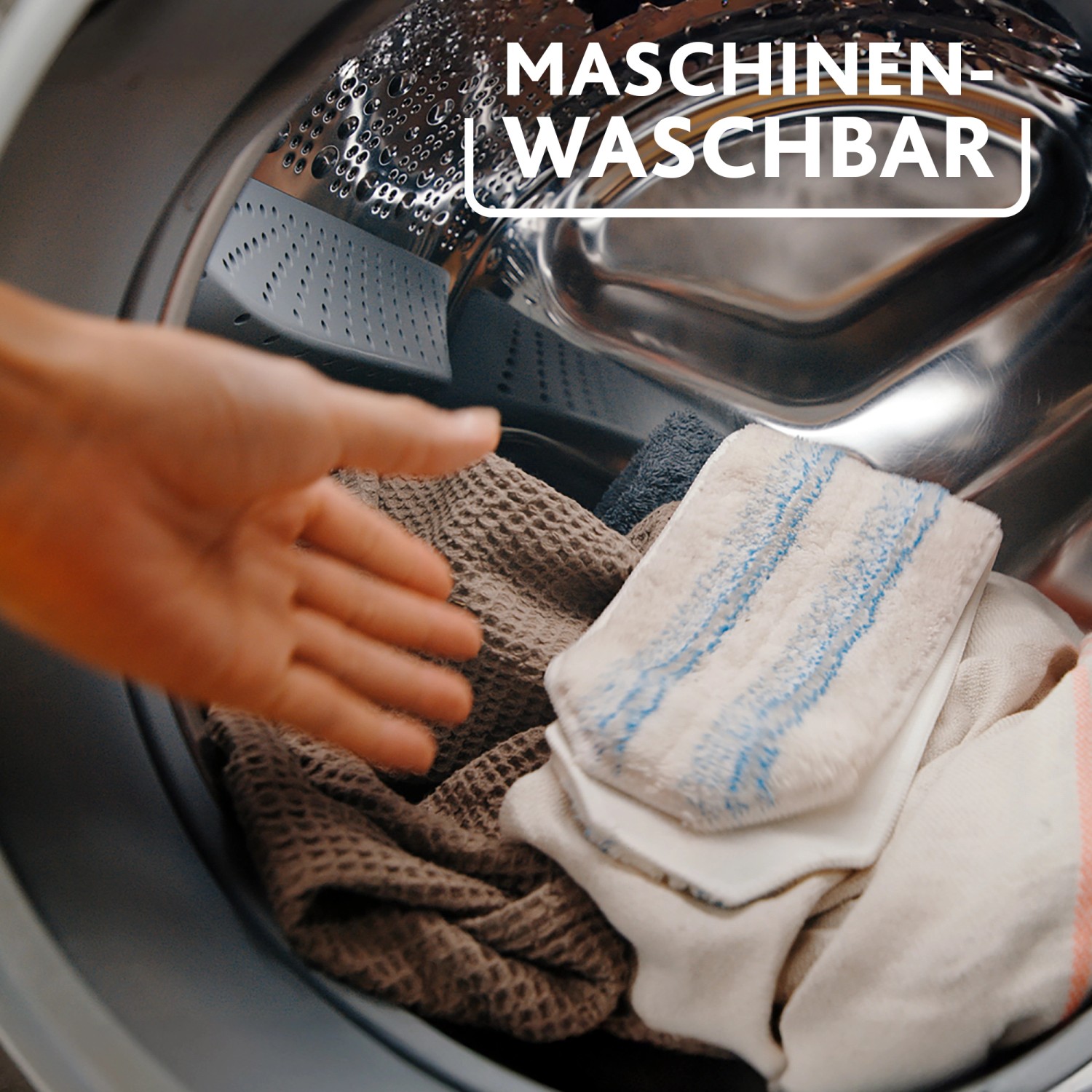 Vileda H2PrO Flachwischer Set: Waschmaschinenfestes Microfaser-Pad in Waschmaschine.