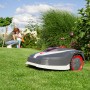 Al-Ko Robolinho 1.300 W Mähroboter im Garten, mäht Rasen vollautomatisch.