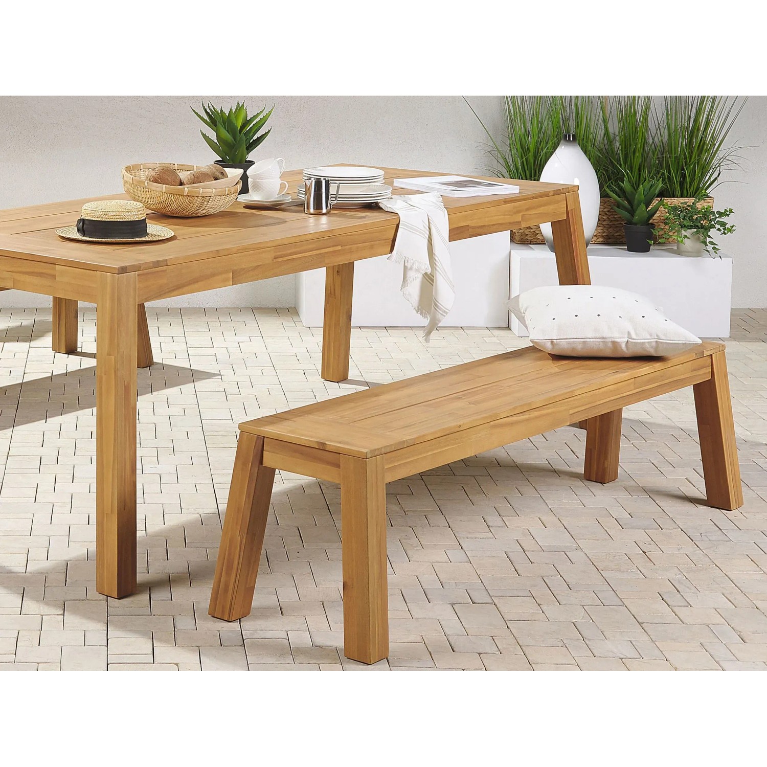 Beliani Gartenbank LIVORNO aus Akazienholz, heller Holzfarbton. Gartenmöbel für den Aussenbereich.