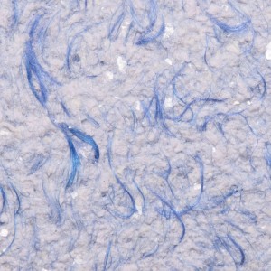 Terralith Baumwollputz BWP17: Strukturierte Flüssigtapete mit blauen Fasern und weißen Glitzerpartikeln.