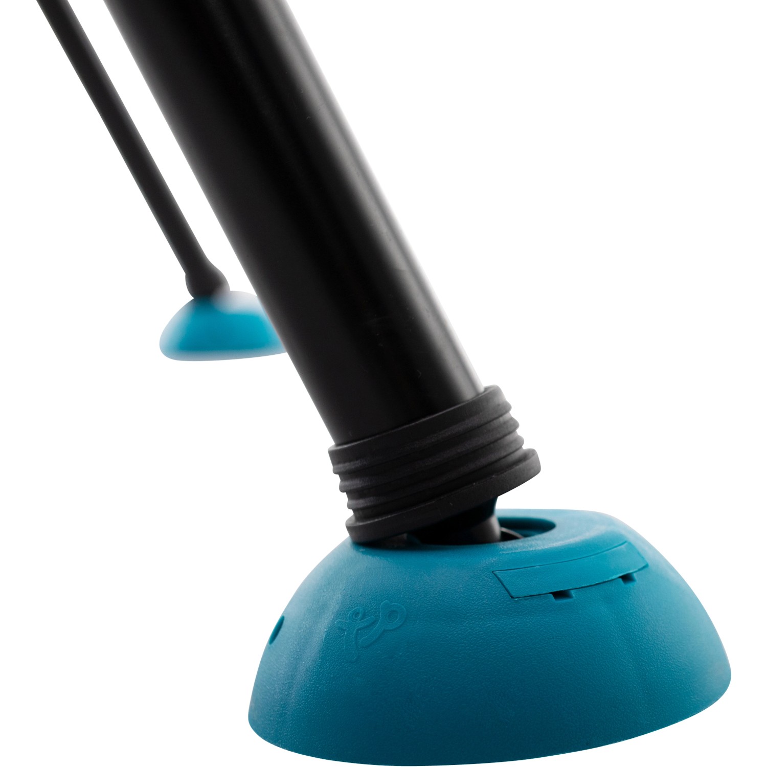 Detailaufnahme: Schwarzes Stahlrohr der TP Toys UFO Sitzschaukel mit blauem Fuß.