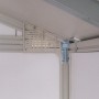 Detailaufnahme: Eckverbindung des Grosfillex Kunststoff-Gerätehauses Utility 11 in Graublau.