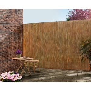 Floraworld Sichtschutzmatte aus Schilfrohr, 150x300 cm, als Dekoration im Garten.