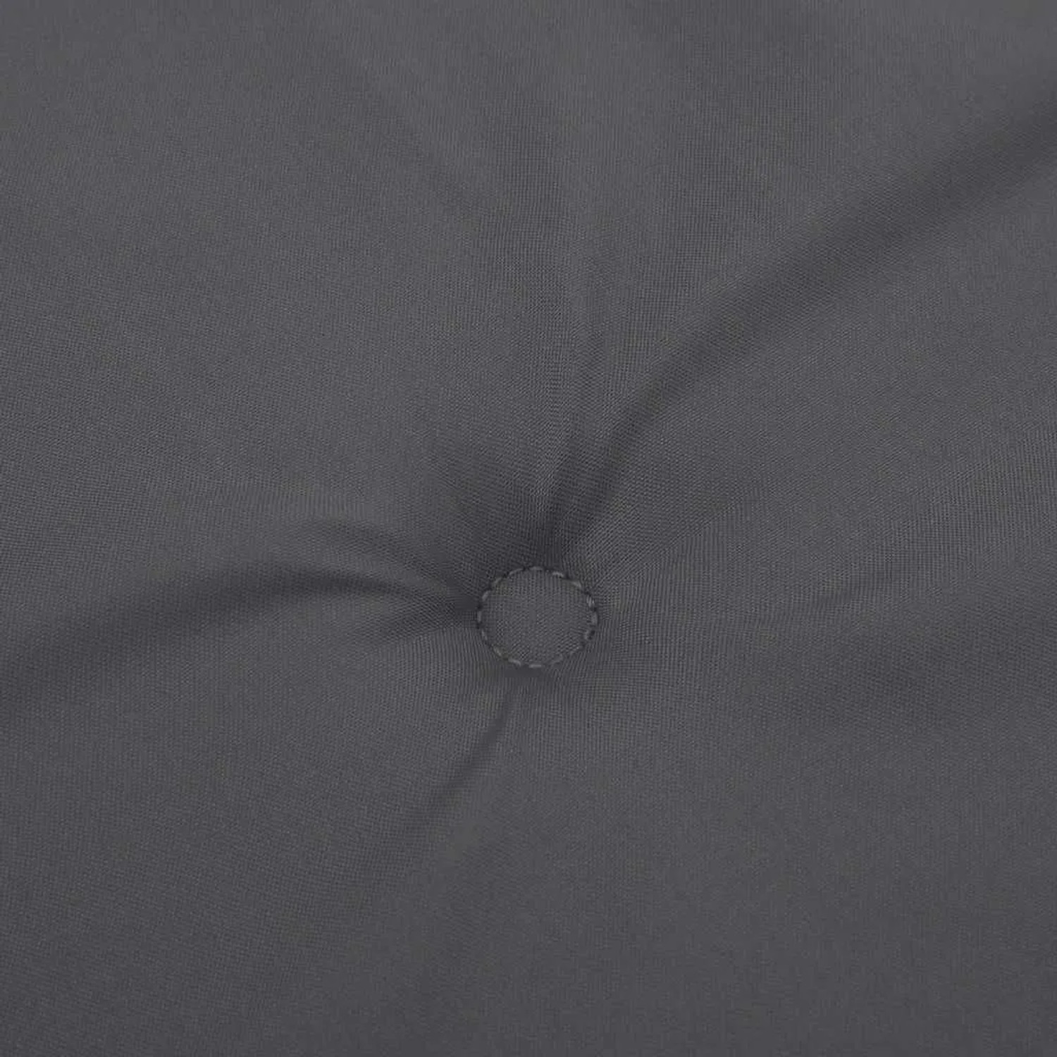 Anthrazitfarbene Hochlehner-Auflage aus Oxford-Gewebe mit Knopfdetail. Komfortables Sitzkissen.
