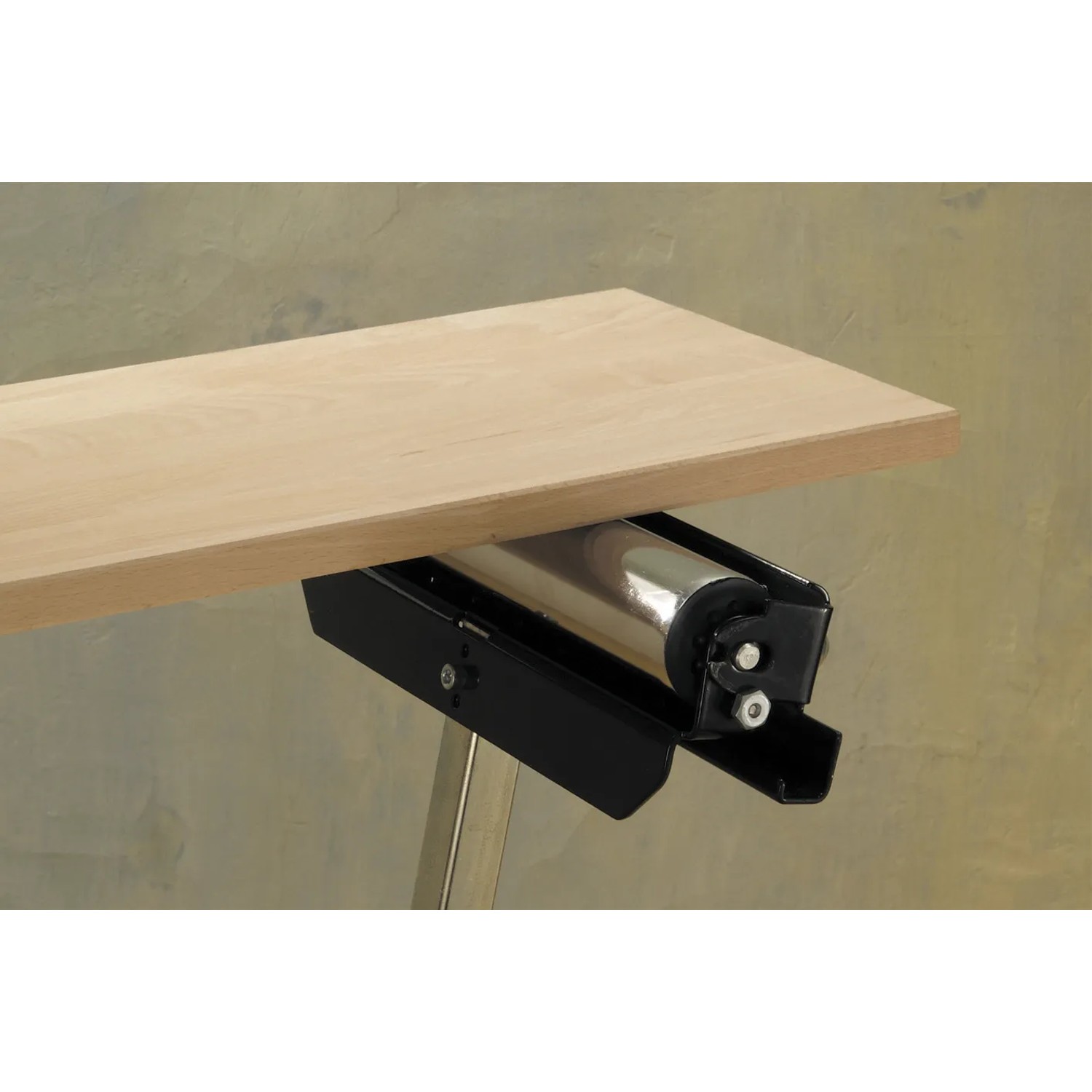 wolfcraft Multifunktions-Auflagen- und Rollenbock mit Werkstückauflage.