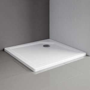 Quadratische, extraflache Schulte Duschwanne 100x100 cm in Alpinweiß mit Ablaufgarnitur.