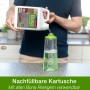 Bona Premium Spray Mop: Nachfüllen der Kartusche mit Reiniger für Hartböden.