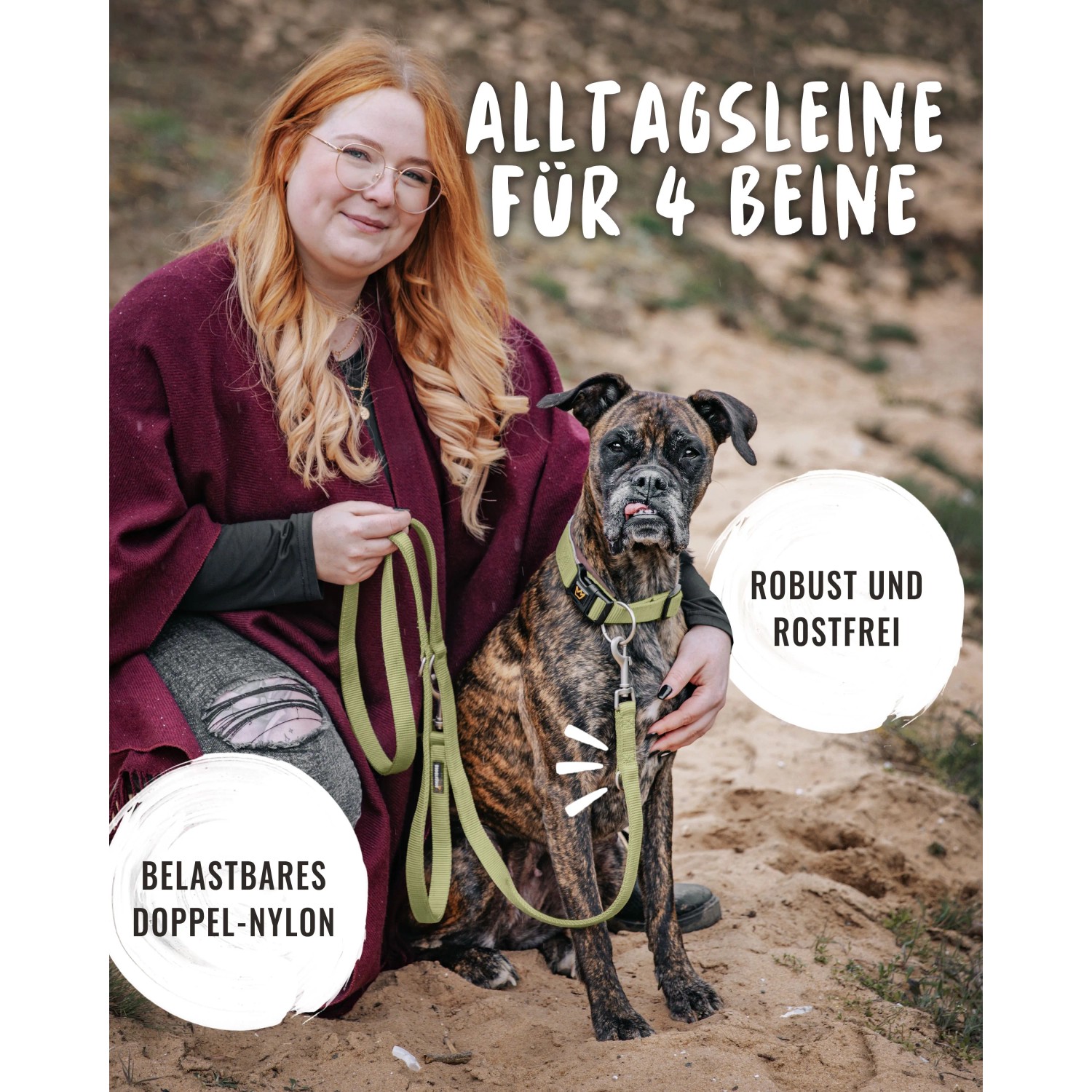 Frau mit Hund und grüner, verstellbarer Rudelkönig Hundeleine Frida aus Nylon, 230 cm.