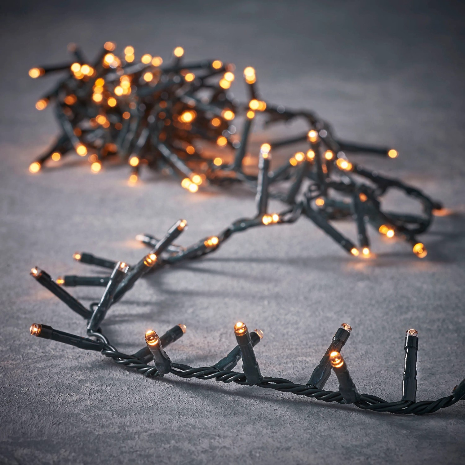 Luca Lighting Lichterkette, warmweiß, 550 LEDs, 1100 cm Länge.