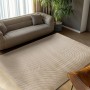 Beiger Lalee Teppich Comfort 501 (80x150 cm) mit modernem 3D-Effekt im Wohnzimmer.