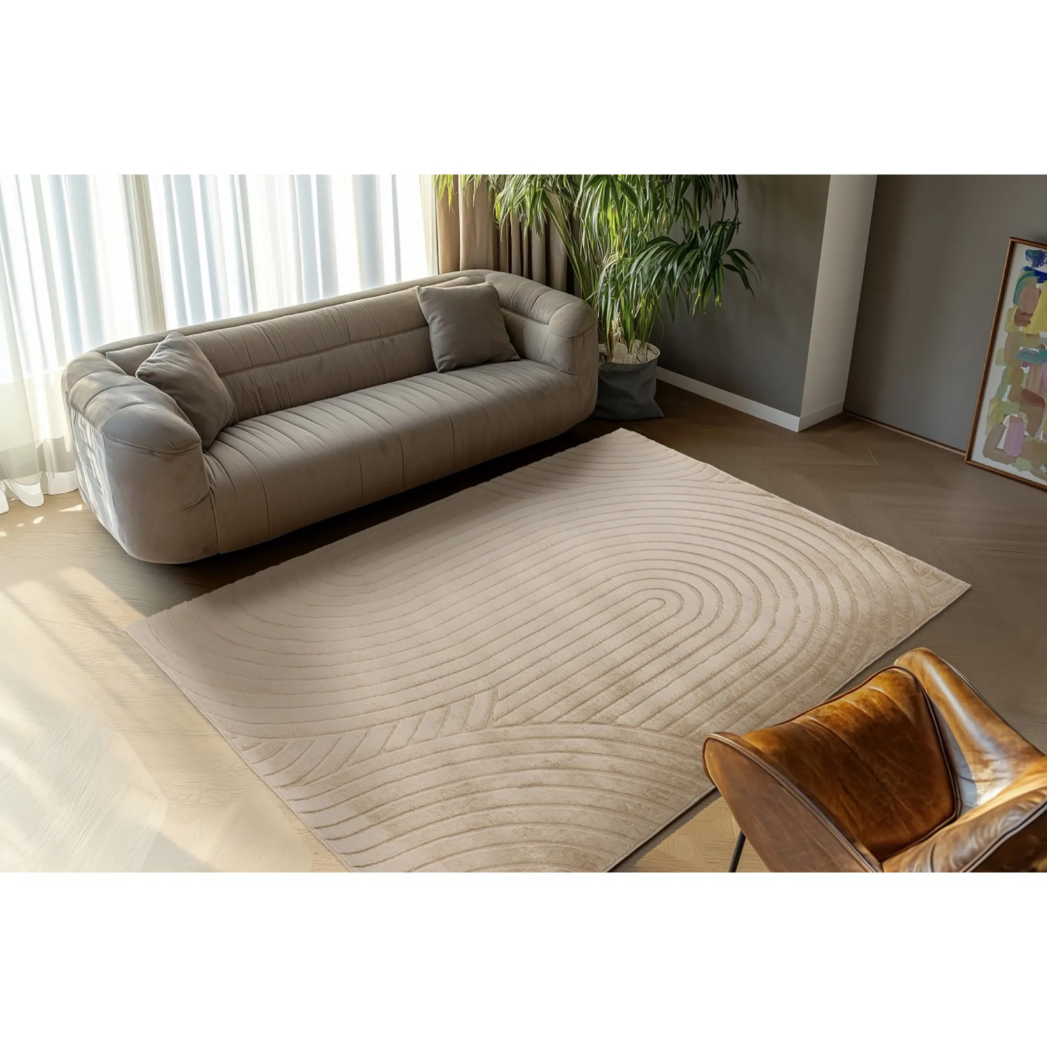 Beiger Lalee Teppich Comfort 501 (80x150 cm) mit modernem 3D-Effekt im Wohnzimmer.