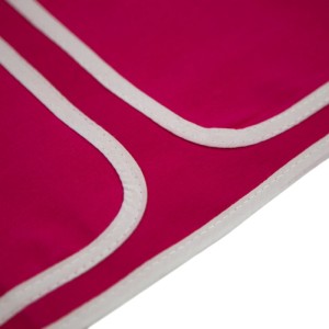 Detailaufnahme: Pinke Homestyle4u Betttasche aus Stoff mit weißen Kanten, Bettzubehör für Hochbetten.
