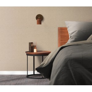 Erismann Vliestapete Fashion for Walls Echo hellbraun im Schlafzimmer mit Textil-Optik.