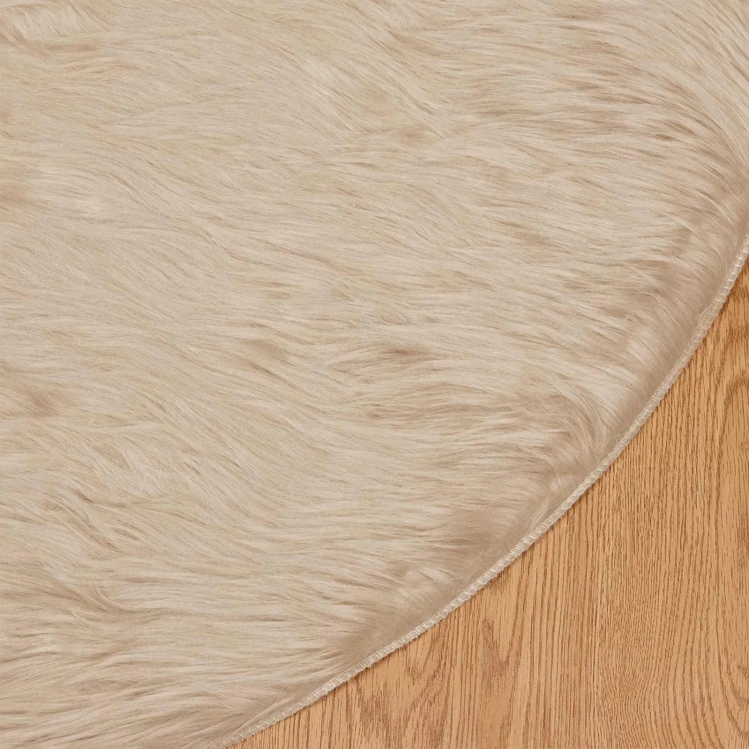 Beiger, runder Kunstfellteppich (Ø 200 cm) der Marke vidaXL. Flauschiger Teppich für Wohnräume.
