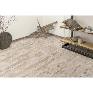 Kaindl Laminat Masterfloor Eiche Bjorg, 8mm stark, helle Holzoptik im Wohnraum.