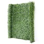 Gerollter grüner Balkonsichtschutz in Tannenoptik, 500x100cm, aus witterungsbeständigem PVC für Balkon & Garten.