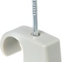 Nagelschelle (Ø 10-14 mm) mit Nagel zur Kabelbefestigung.