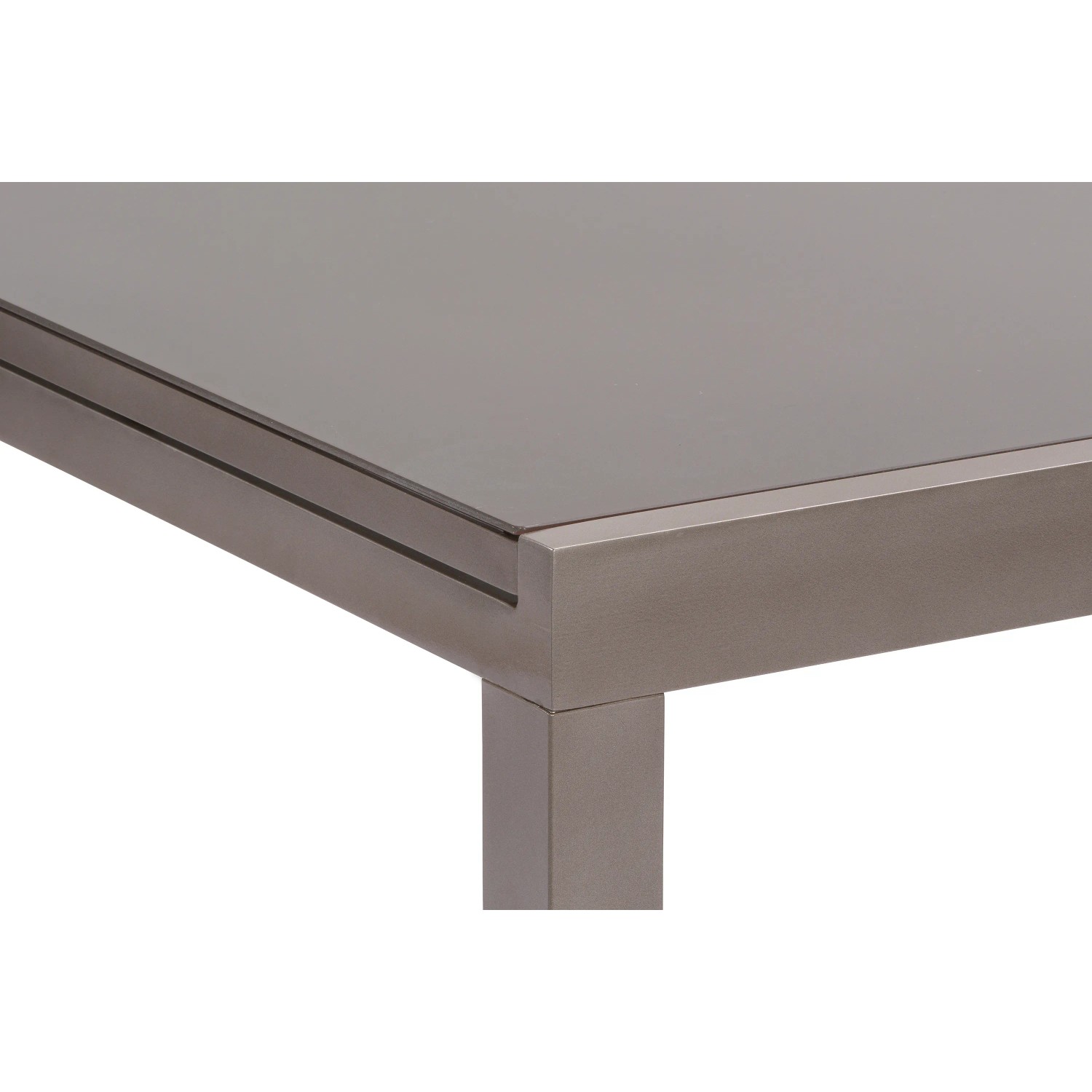 Detailaufnahme Gartentisch des Merxx Tinetto 7-tlg. Gartenmöbel-Sets mit brauner Glasplatte und Metallgestell.