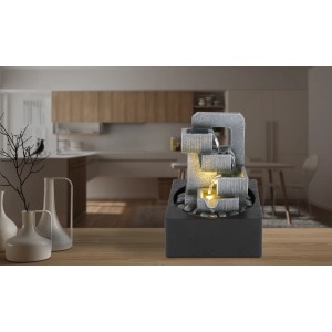 Globo LED-Zimmerbrunnen Fontana, anthrazitfarbener Deko-Brunnen mit warmweißem Licht.