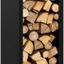 Modernes, schwarzes Kaminholzregal YELLOWSTONE aus Stahl, gefüllt mit Holzscheiten.