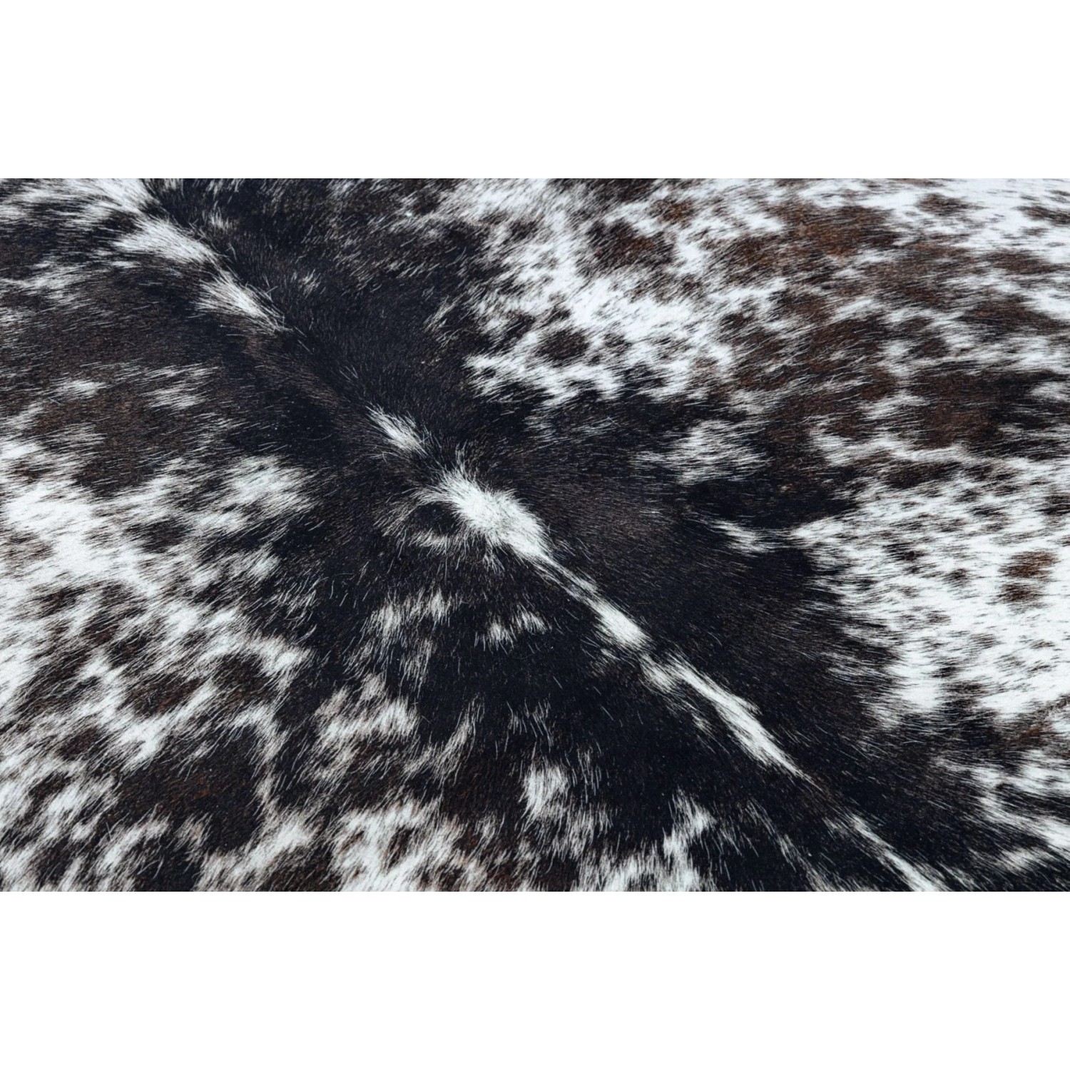 Weißer Teppich imitiert Rindsleder RugsX, 180x220 cm. Tierfell Optik.