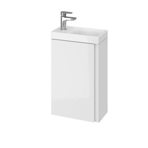KOLMAN Badmöbelset: Weißer Waschtischunterschrank mit Tür, Keramikwaschbecken und Chrom-Wasserhahn. Kompaktes Badmöbel.