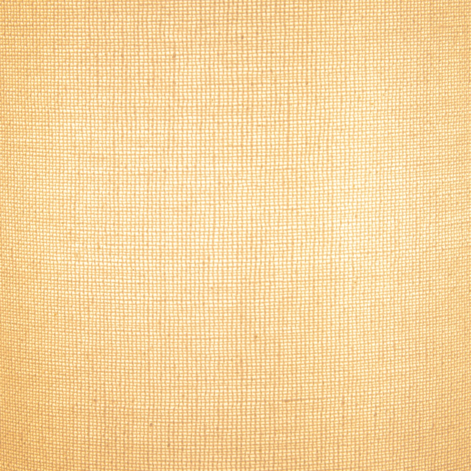 Detailaufnahme des weißen Textilschirms der Näve Tischleuchte Beta.