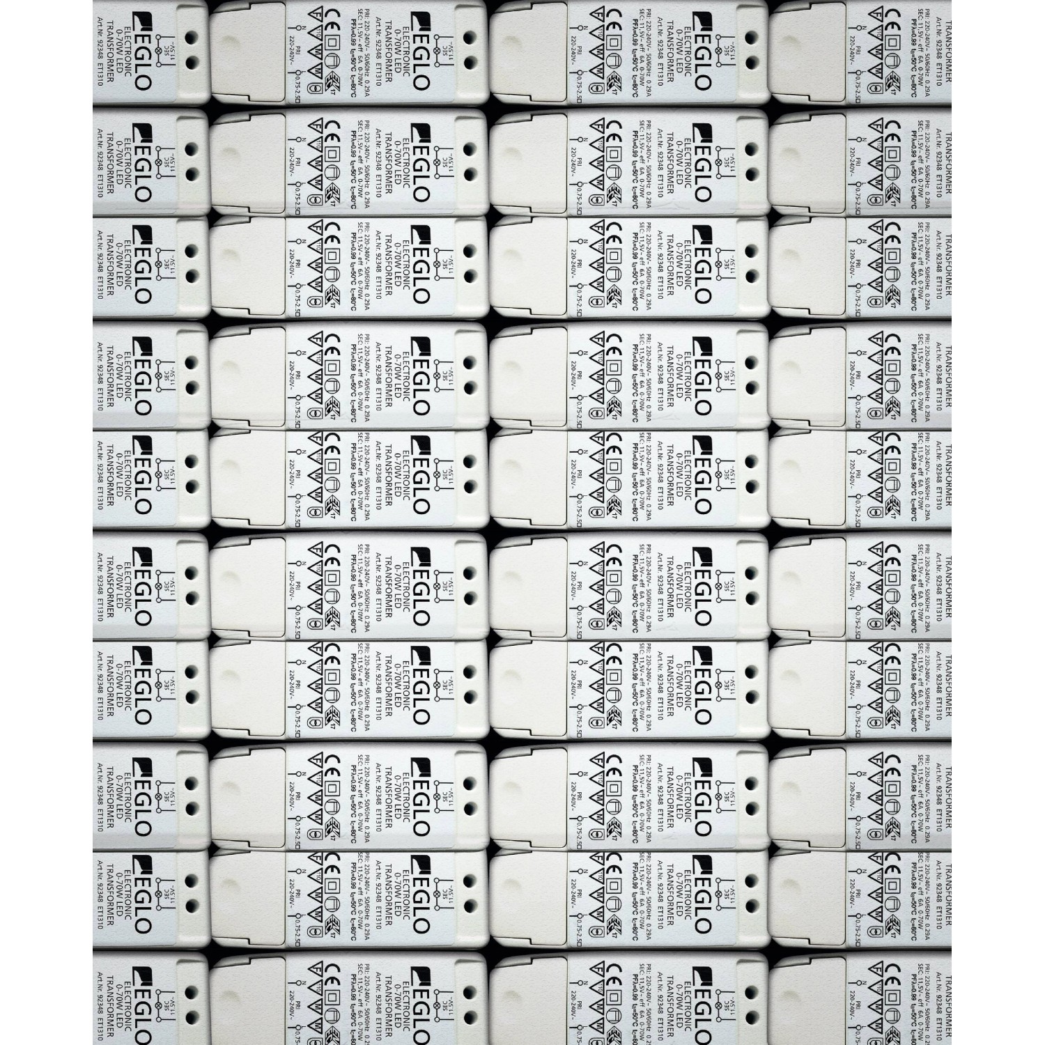 Weißer Eglo Transformator (2,8 x 4,4 cm) für Lampeninstallation, geeignet für Halogen- und LED-Leuchtmittel.