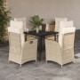 5-teilige Garten-Essgruppe aus Rattan mit beigen Kissen und schwarzem Tisch.