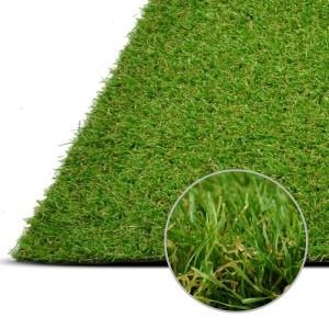 Detailansicht: Grüner Karat Kunstrasen Riviera, 14 mm hoch, UV-beständig, für Balkon und Terrasse.