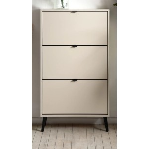 Schuhschrank Aldan in Samt-Optik, beige mit drei Klappen und schwarzen Füßen.
