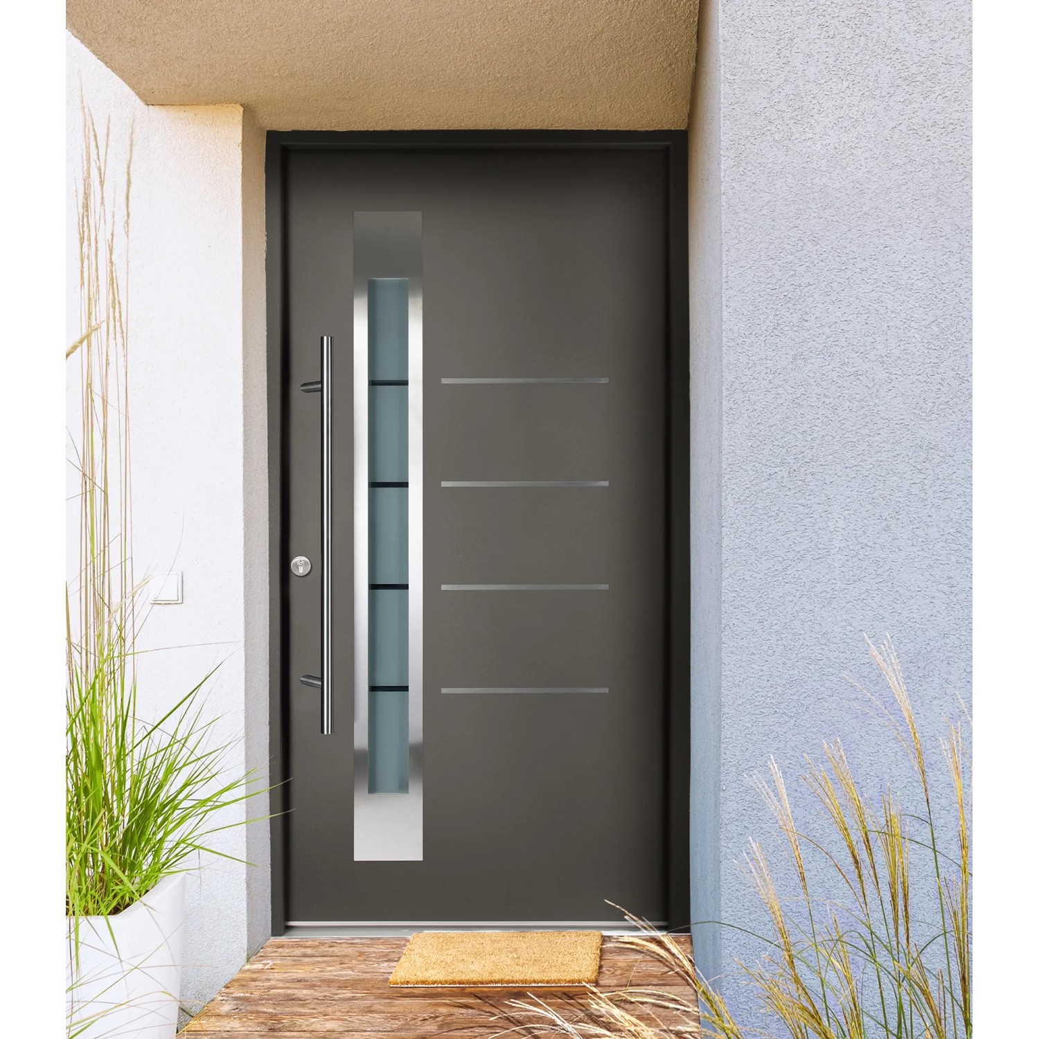 Moderne anthrazitfarbene Splendoor Haustür Berlin Prime mit Edelstahlapplikationen und Glaseinsatz.
