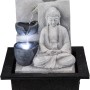 Grauer LED-Brunnen Albert mit Buddha-Figur, Design-Tischlampe für entspannende Atmosphäre.