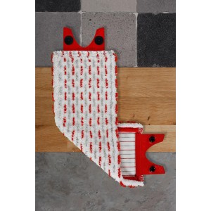 Vileda Ultramax Ersatz-Wischbezug mit roten Streifen und roter Halterung für Reinigungsgeräte.