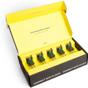 Fyta Beam Pflanzensensor 6 in 1 Set mit Wi-Fi Hub in gelber Verpackung.
