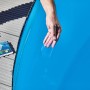 CF Aqua Patch Pflaster für Pool Reparatur im Einsatz, 10 Stück im Set.
