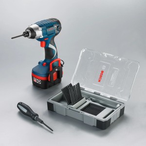 Bosch Schrauberbit Set, 37-teilig mit Schrauber, Bithalter und Bits im Koffer.