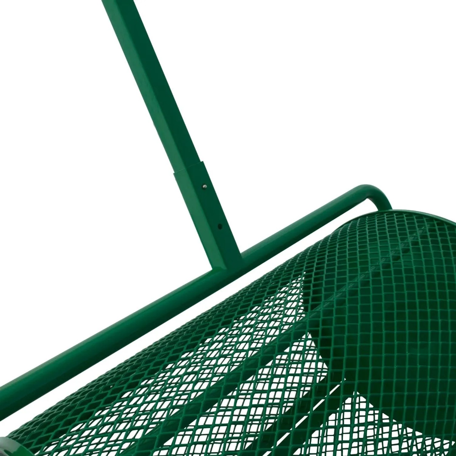 Detailaufnahme: Grüner Monstershop Kompoststreuer mit verstellbarem Griff. Gartenhandgerät.