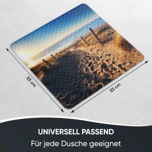 Sanilo Badematte Düne 53x53cm mit Strandmotiv und Saugnäpfen für sicheren Halt in Dusche und Badewanne.