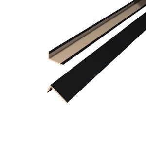 Egger Winkelleiste Decowall WL537, 2,4 m, Schwarz, für Wandverkleidung und saubere Abschlüsse.