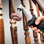 Bosch Lamellenrolle LR 10 K80 im Einsatz an einer Holztreppe. Zubehör für Winkelschleifer.