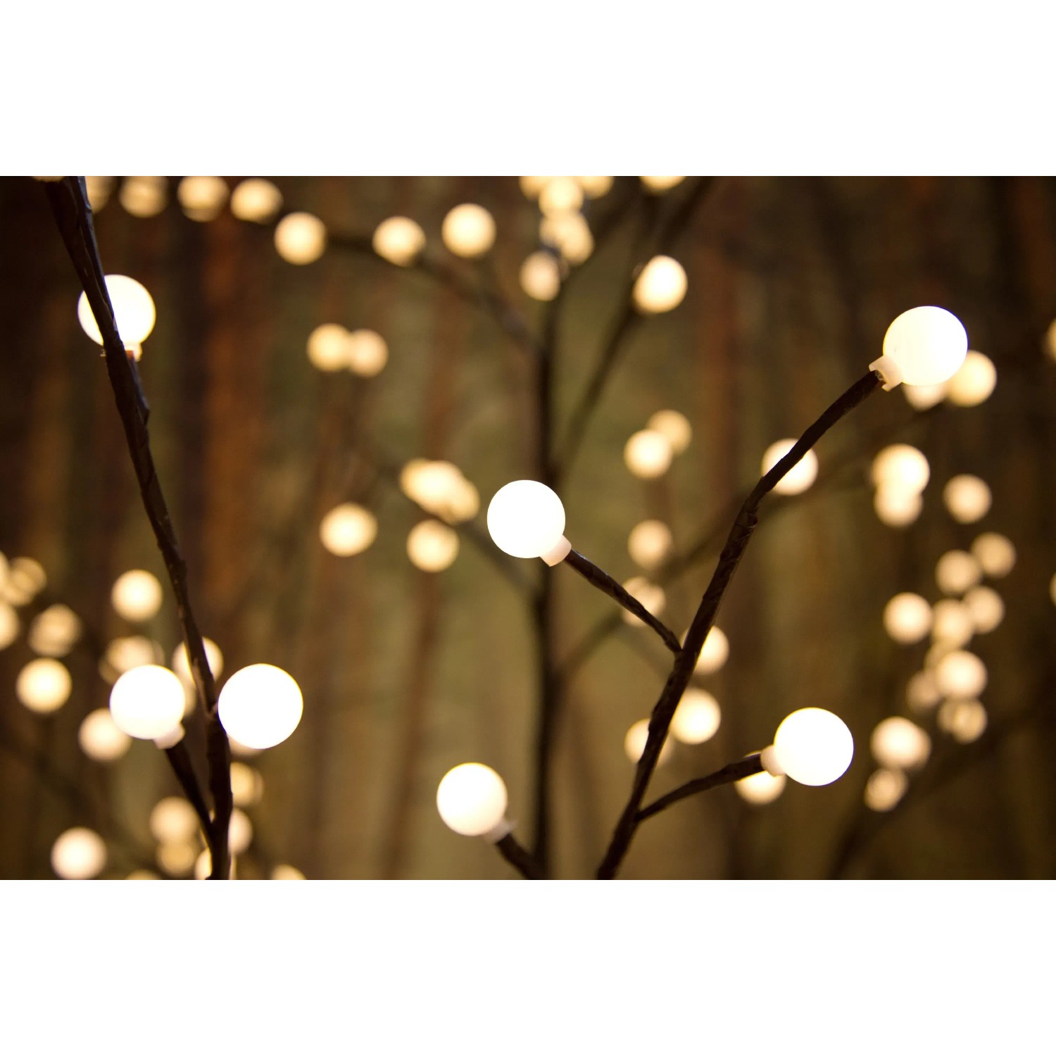 Konstsmide LED Lichterkranz/Girlande – 240 Warmweiße LEDs, 24V Trafo, IP44 – Für Draußen & Drinnen, 3,5 M Beleuchtet