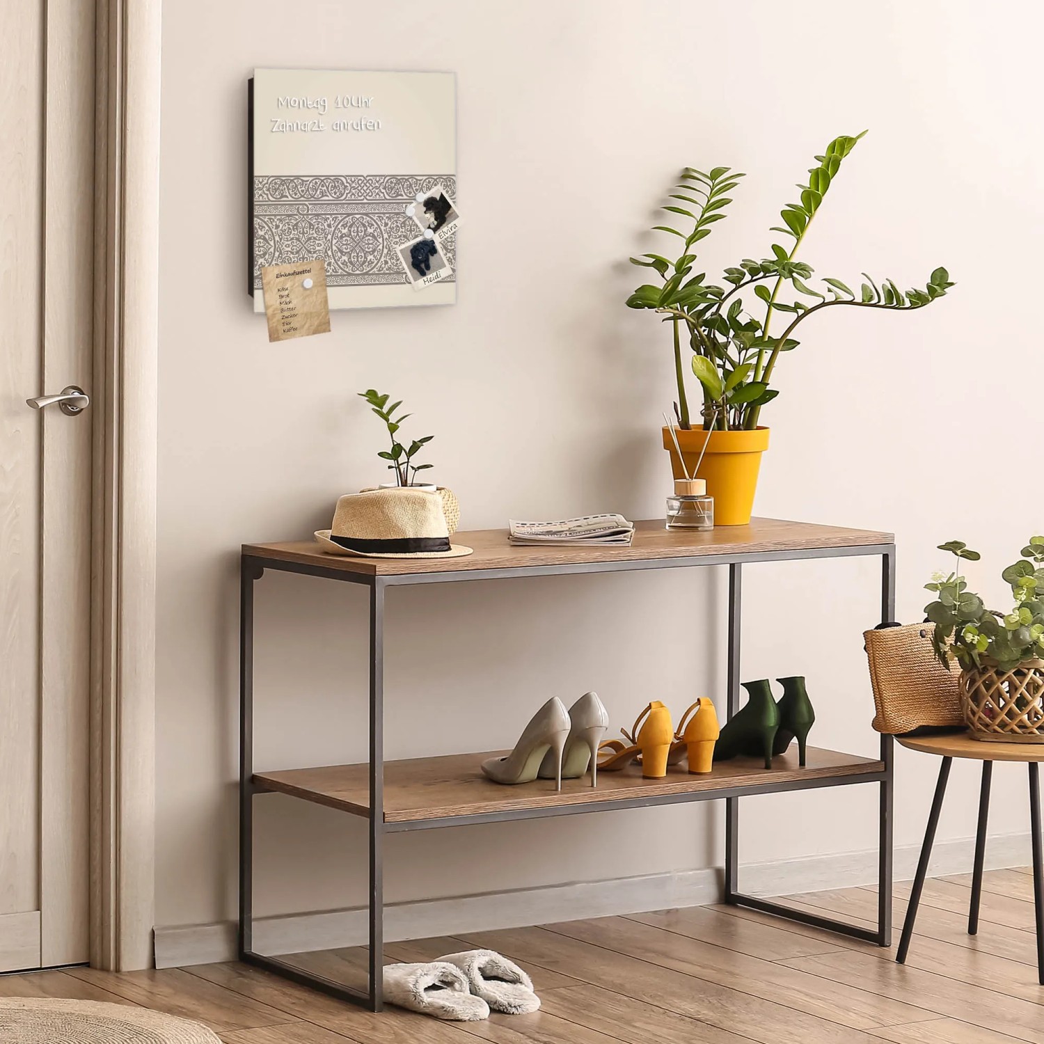 Schwarzer Banjado Schlüsselkasten mit Glasfront, keltischem Knoten, 50 Haken, beschreibbar und magnetisch.