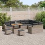 Graues 12-tlg. vidaXL Garten-Sofa-Set aus Poly Rattan mit Tisch und Hockern für Terrasse und Garten.
