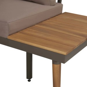 Detailaufnahme: Gartenlounge-Set aus Akazienholz mit braunen Auflagen und integriertem Tisch.