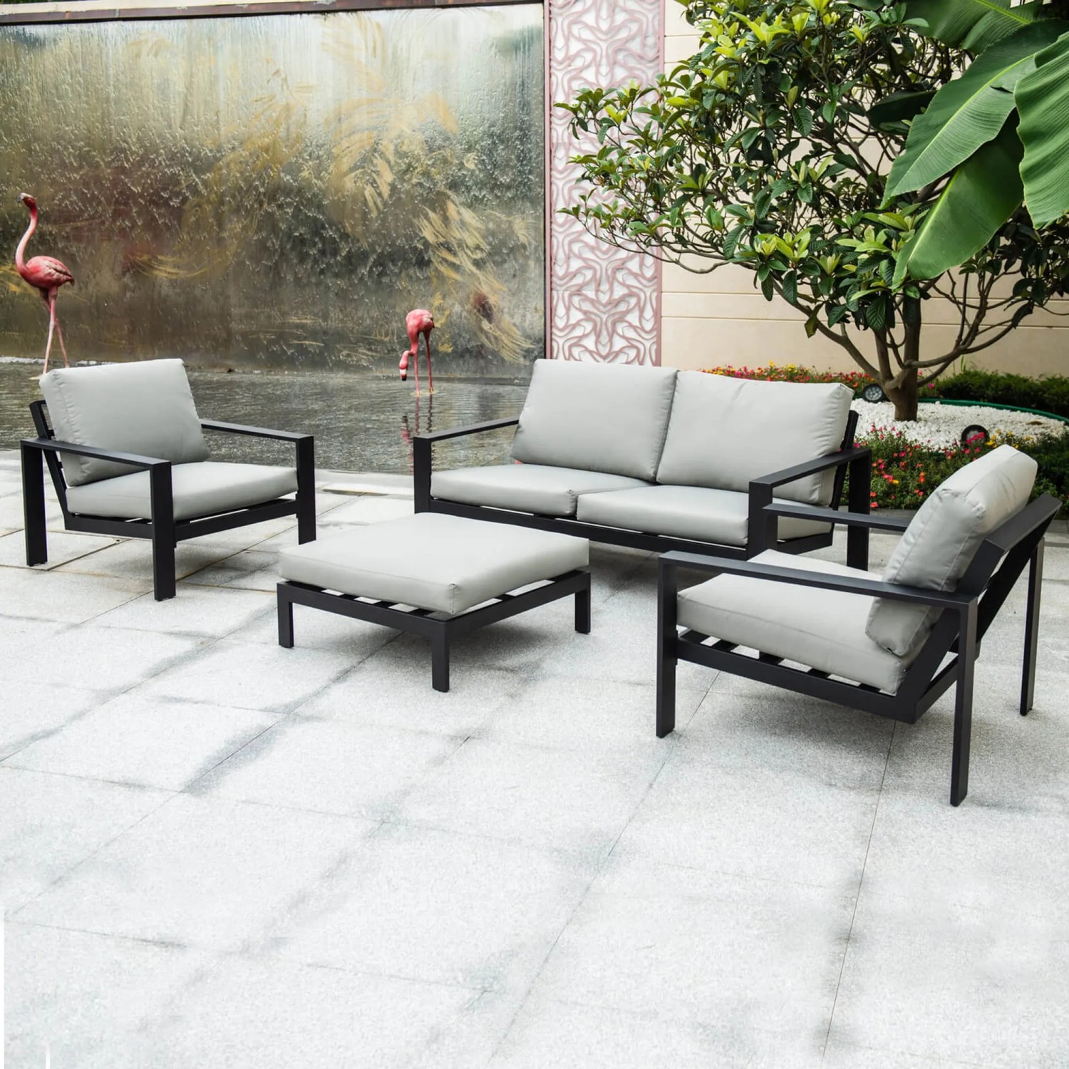 Home Deluxe Lounge-Set Rio L, 4-teilig, Aluminium schwarz/hellgrau, bestehend aus Sofa, 2 Sesseln und Hocker.