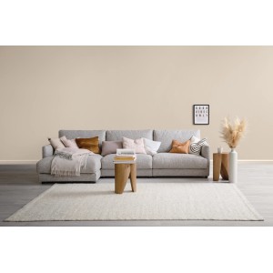Wohnraum mit Wandfarbe Schöner Wohnen Trendfarbe Cosy, matte Oberfläche.