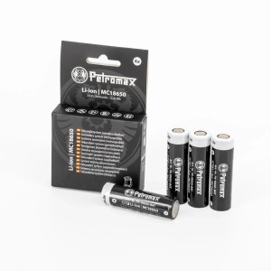 Petromax Akku 18650, 4er-Pack. Lithium-Ionen Akkus mit 3450 mAh für Camping & Outdoor.
