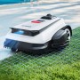 Ecovacs Goat A3000 Mähroboter in Weiß-Schwarz mit Lidar-Navigation auf Rasen.