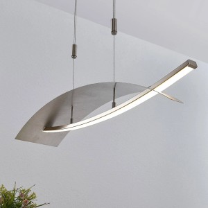 Moderne Lucande LED Pendelleuchte Marija aus Chrom Metall. Dimmbare Hängelampe mit geschwungenem Design für Wohnzimmer.